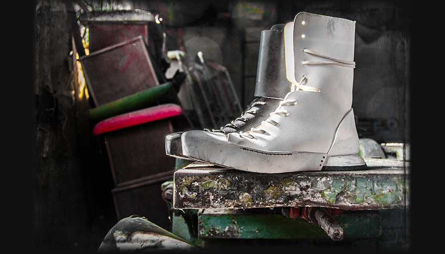 loading... BTSG/BTSSEV - Color Black/Raw White