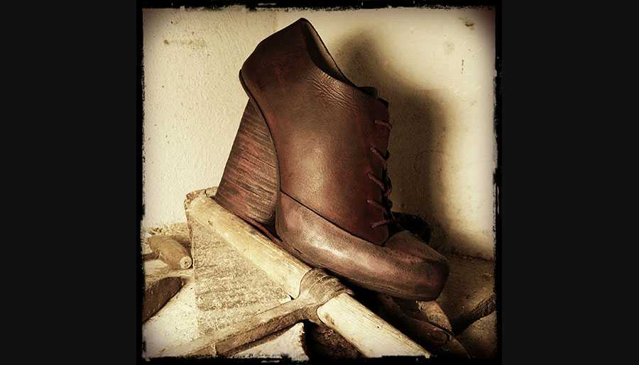 loading... DC - Color Wine